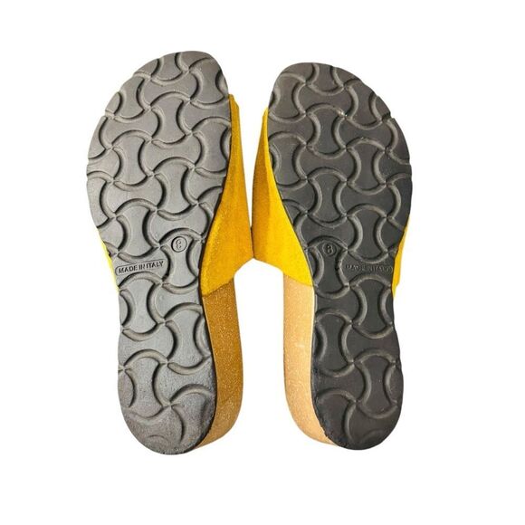 marina luna Comfort Sandals Made In Italy Slides Sz 8 Mustard Yellow Suede Wedge - Picture 8 of 8